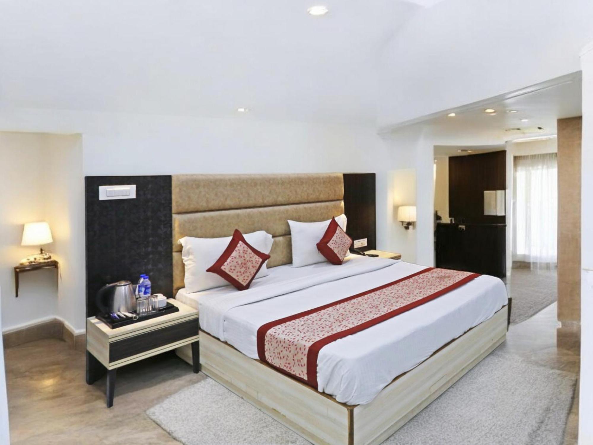 Hotel The Almora By Rs Global Near By Delhi International Airport With - Free Airport Drop New Delhi Ngoại thất bức ảnh