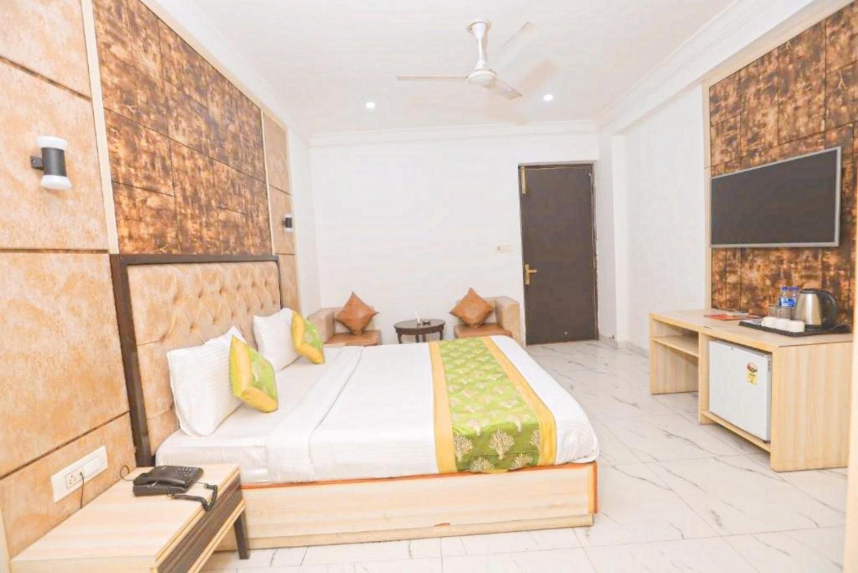 Hotel The Almora By Rs Global Near By Delhi International Airport With - Free Airport Drop New Delhi Ngoại thất bức ảnh
