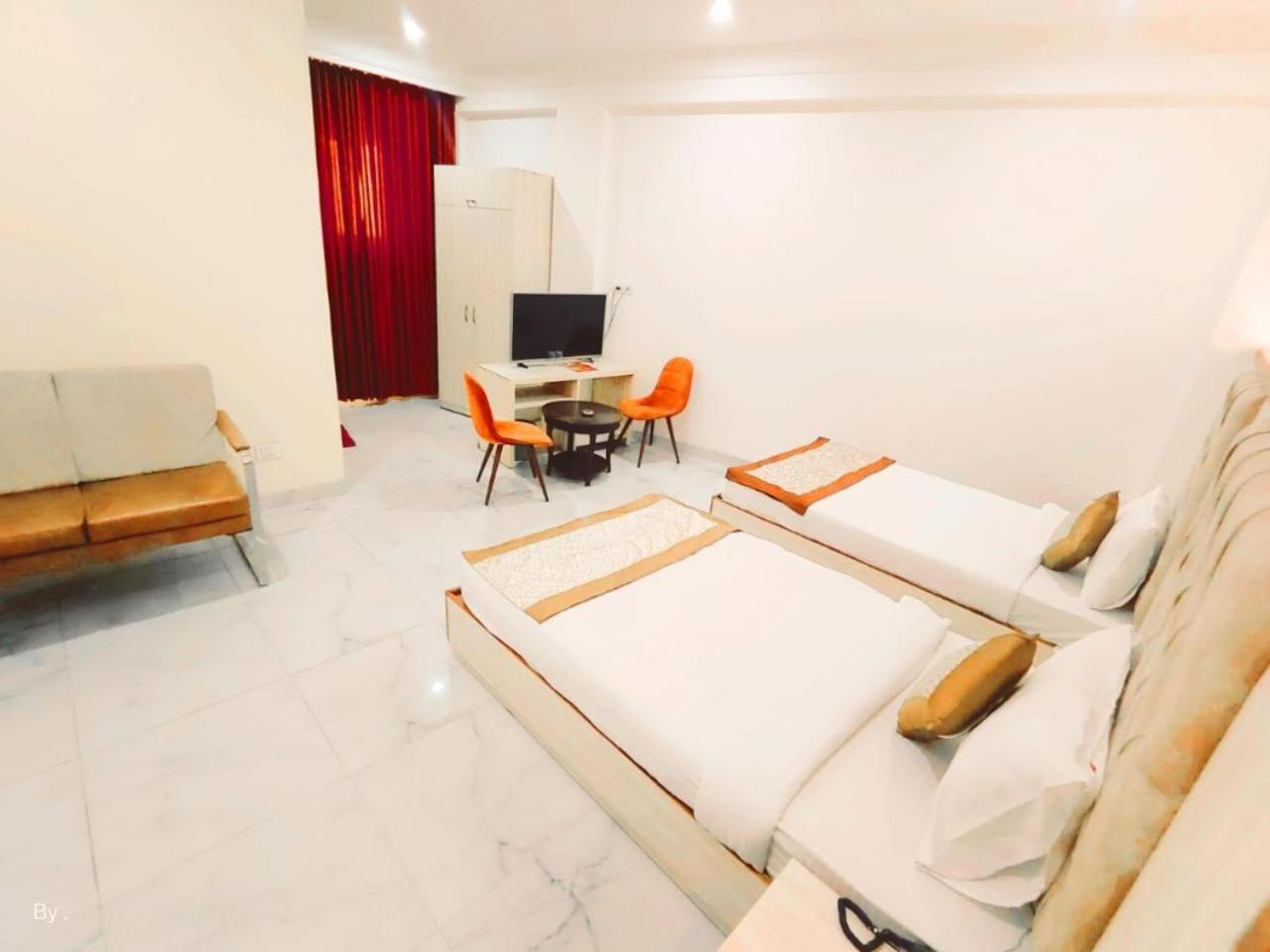 Hotel The Almora By Rs Global Near By Delhi International Airport With - Free Airport Drop New Delhi Ngoại thất bức ảnh
