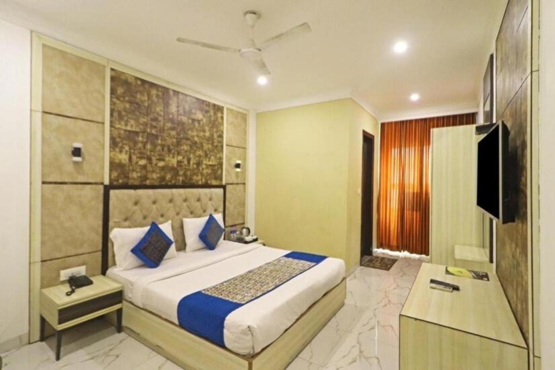 Hotel The Almora By Rs Global Near By Delhi International Airport With - Free Airport Drop New Delhi Ngoại thất bức ảnh