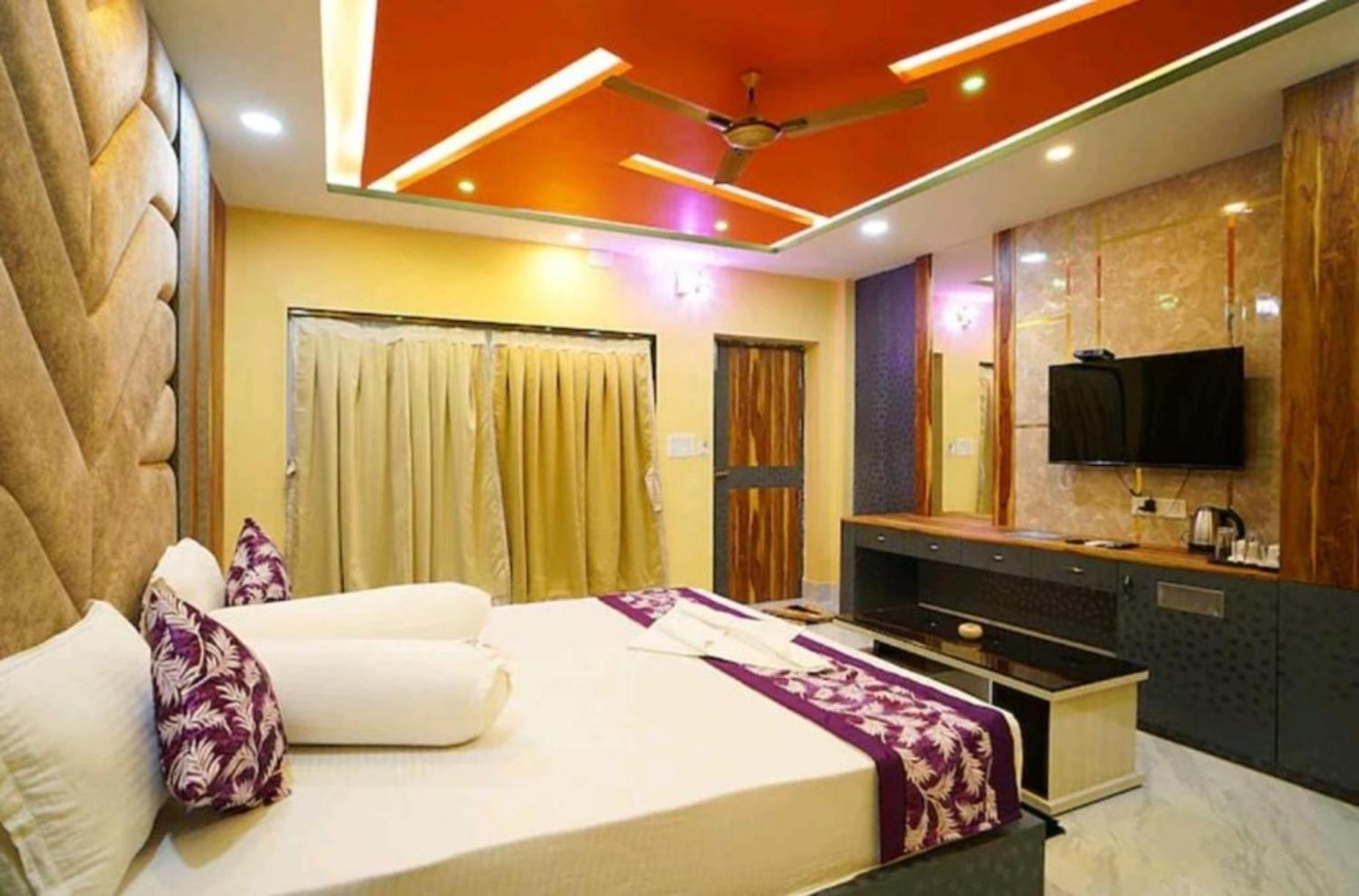 Hotel The Almora By Rs Global Near By Delhi International Airport With - Free Airport Drop New Delhi Ngoại thất bức ảnh